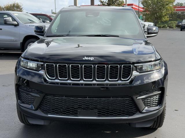 new 2025 Jeep Grand Cherokee car, priced at $37,820