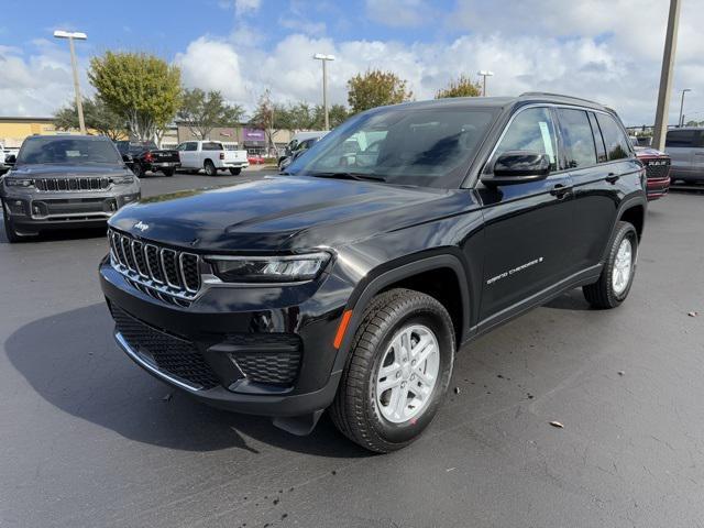 new 2025 Jeep Grand Cherokee car, priced at $37,820