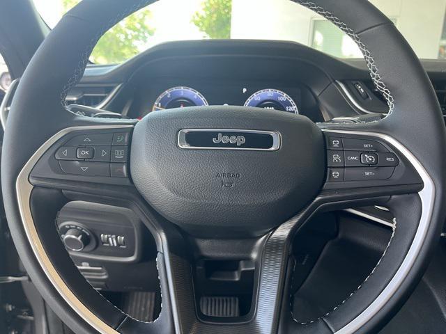 new 2025 Jeep Grand Cherokee L car, priced at $39,920