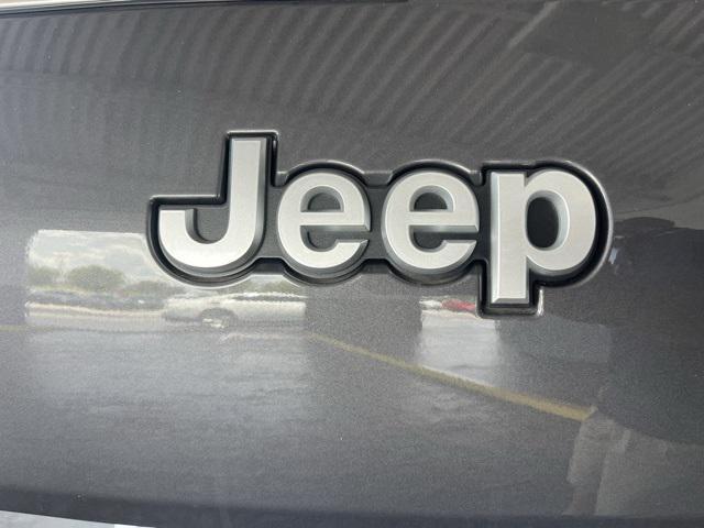 new 2025 Jeep Grand Cherokee L car, priced at $39,920