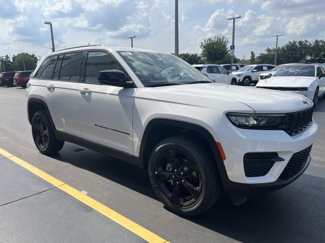 new 2025 Jeep Grand Cherokee car, priced at $41,880
