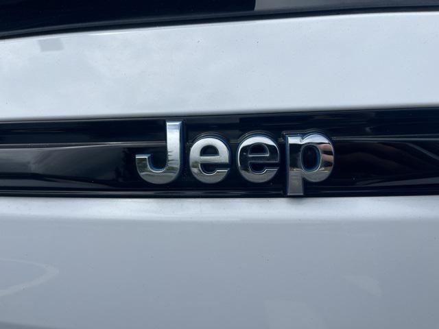 used 2023 Jeep Grand Cherokee 4xe car, priced at $32,994