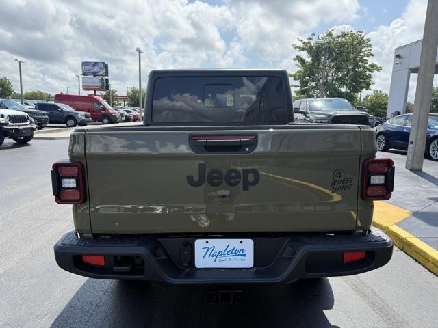 new 2025 Jeep Gladiator car, priced at $48,732