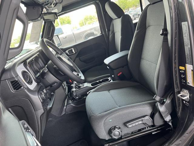 new 2025 Jeep Gladiator car, priced at $42,303