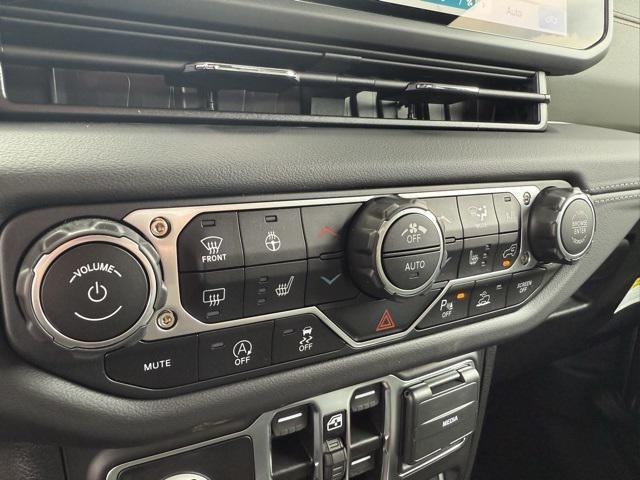 new 2025 Jeep Gladiator car, priced at $58,812