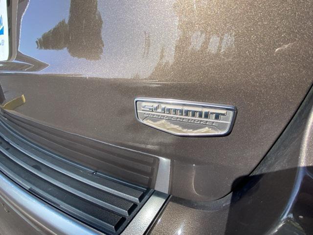 used 2020 Jeep Grand Cherokee car, priced at $27,365