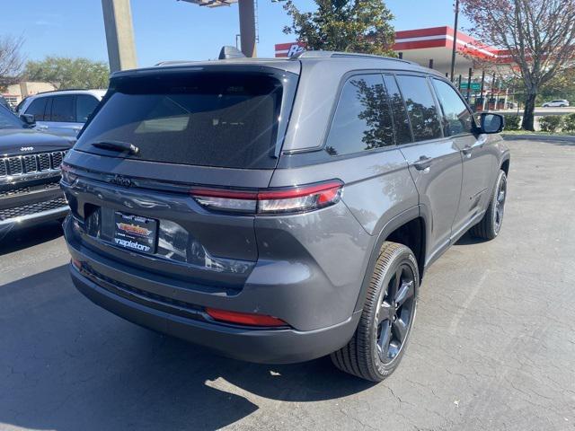 new 2025 Jeep Grand Cherokee car, priced at $39,525