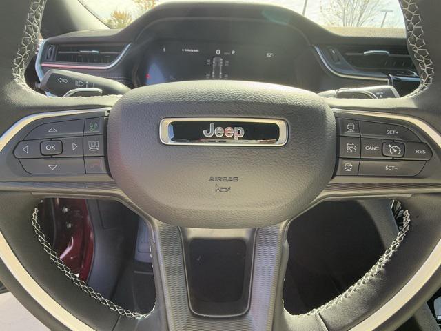 new 2025 Jeep Grand Cherokee car, priced at $35,320