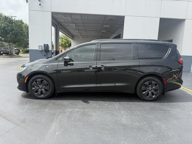used 2019 Chrysler Pacifica Hybrid car, priced at $21,219