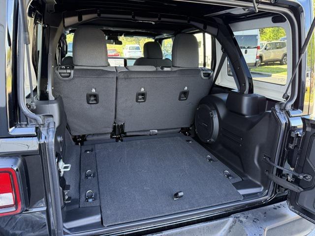new 2025 Jeep Wrangler car, priced at $46,040