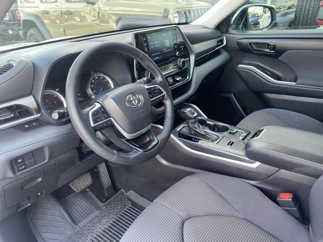 used 2022 Toyota Highlander Hybrid car, priced at $29,348
