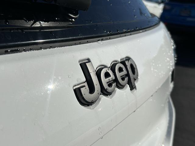 new 2025 Jeep Compass car, priced at $25,260