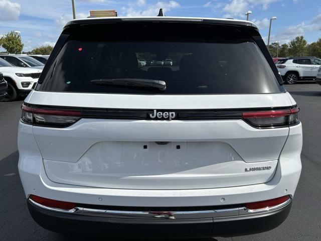 new 2025 Jeep Grand Cherokee car, priced at $39,000