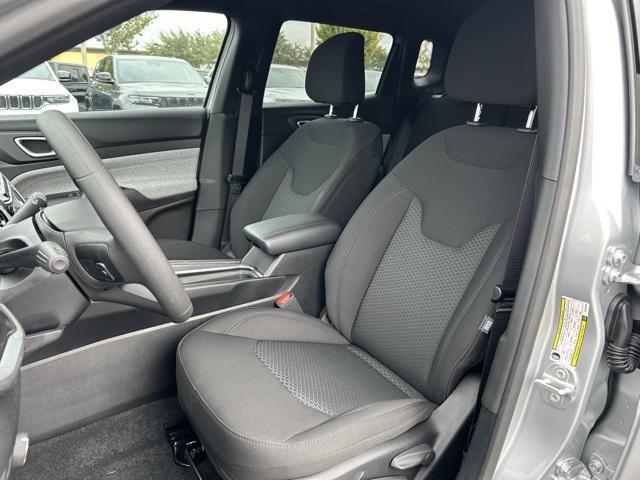 new 2025 Jeep Compass car, priced at $25,690