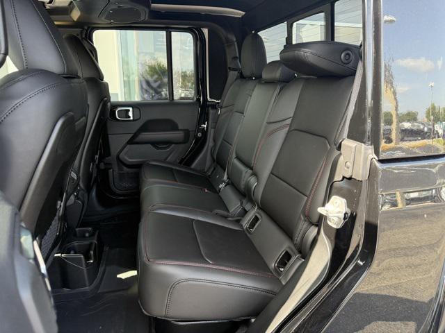 new 2025 Jeep Gladiator car, priced at $58,805