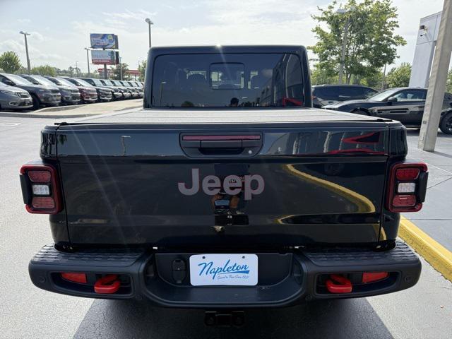 new 2025 Jeep Gladiator car, priced at $58,805
