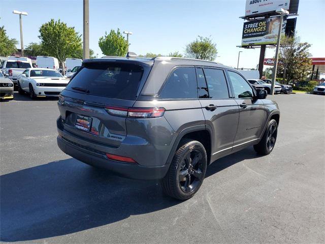 new 2024 Jeep Grand Cherokee car, priced at $41,900