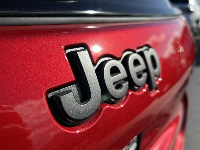 new 2025 Jeep Compass car, priced at $25,855