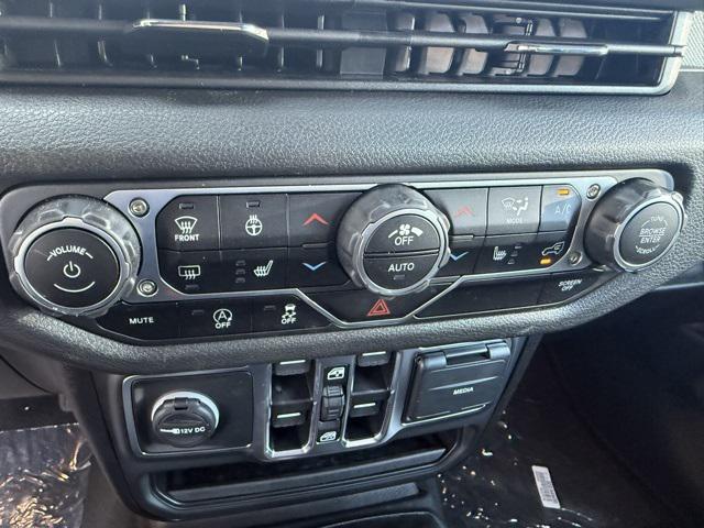 new 2025 Jeep Wrangler car, priced at $46,040