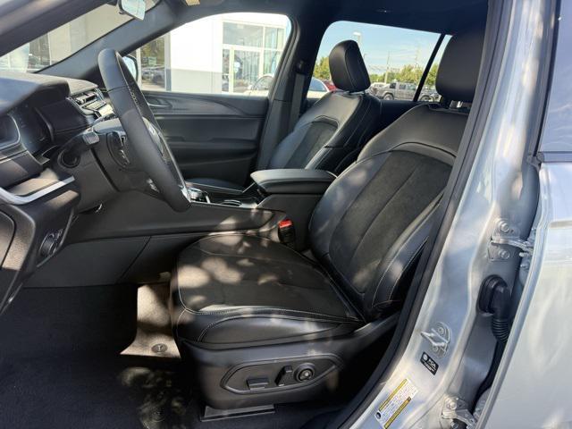new 2025 Jeep Grand Cherokee L car, priced at $43,788