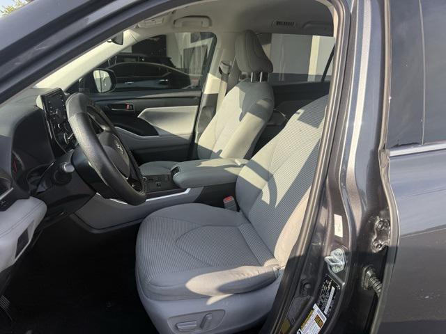 used 2020 Toyota Highlander car, priced at $22,055