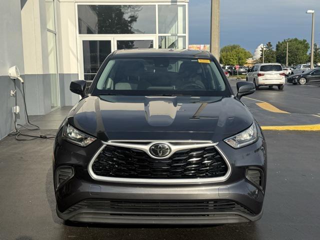 used 2020 Toyota Highlander car, priced at $22,055