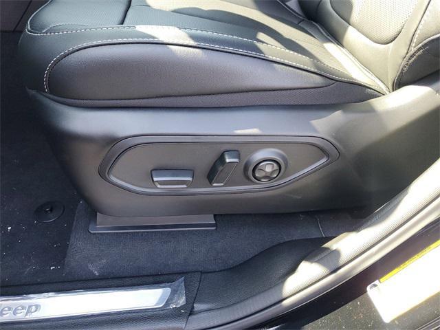 new 2024 Jeep Grand Cherokee car, priced at $44,900