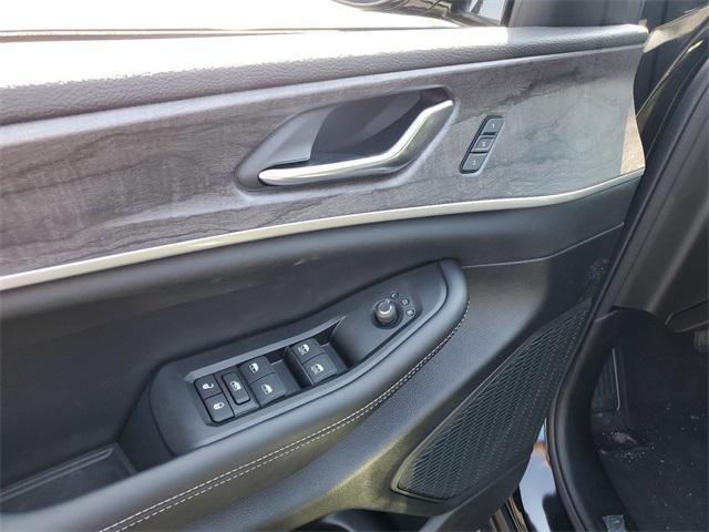 new 2024 Jeep Grand Cherokee car, priced at $44,900