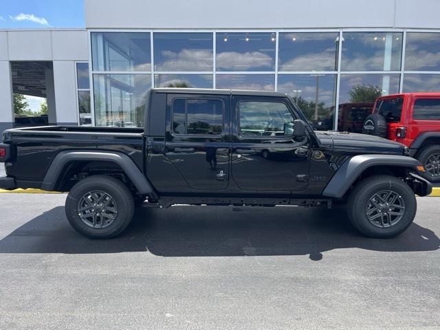 new 2025 Jeep Gladiator car, priced at $40,900