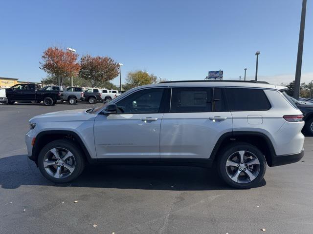 new 2025 Jeep Grand Cherokee L car, priced at $44,420