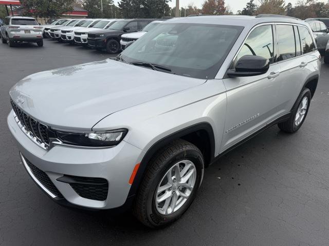 new 2025 Jeep Grand Cherokee car, priced at $35,320