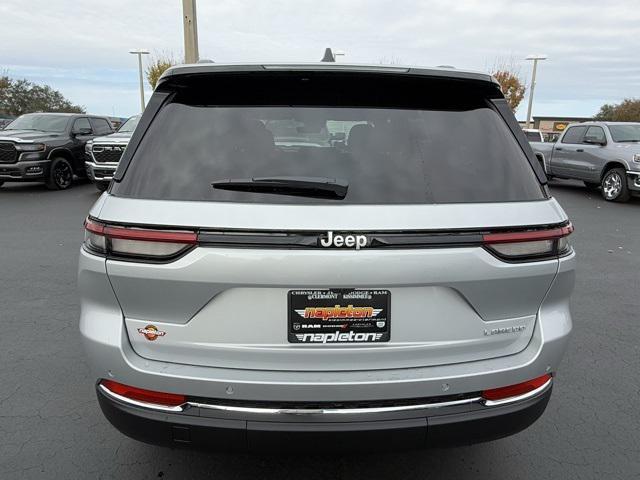 new 2025 Jeep Grand Cherokee car, priced at $35,320