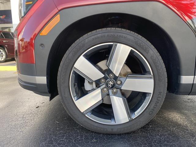 used 2024 Hyundai Santa Fe car, priced at $35,556