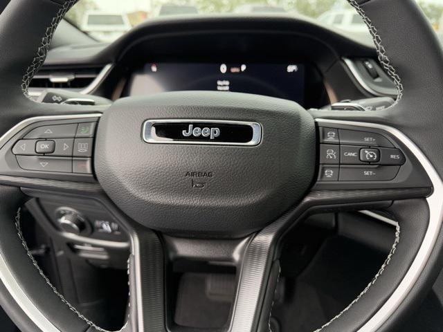 new 2025 Jeep Grand Cherokee car, priced at $38,720