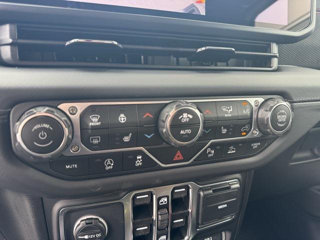 new 2025 Jeep Gladiator car, priced at $474,260