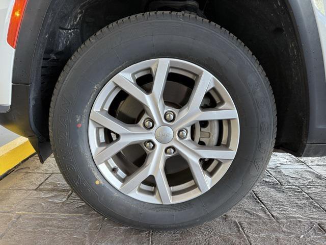 used 2021 Jeep Grand Cherokee L car, priced at $27,555