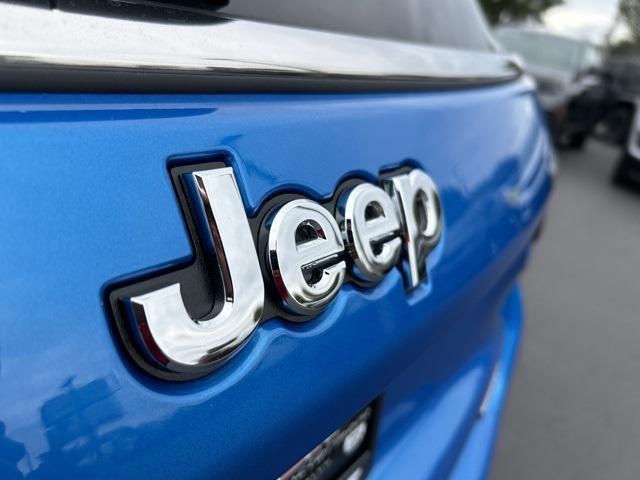 new 2025 Jeep Compass car, priced at $27,510