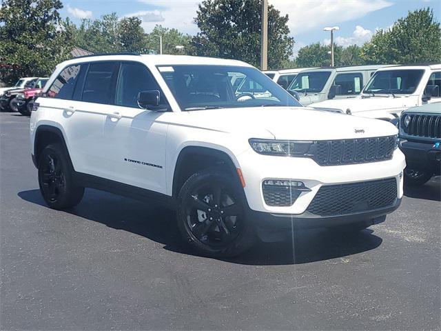 new 2024 Jeep Grand Cherokee car, priced at $38,900