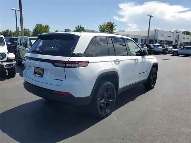 new 2024 Jeep Grand Cherokee car, priced at $38,900