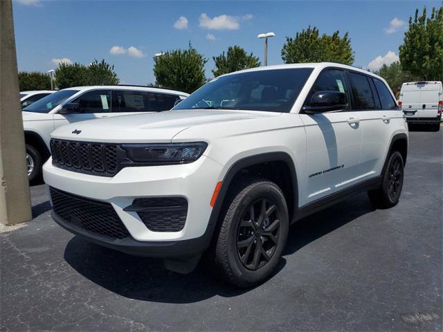 new 2024 Jeep Grand Cherokee car, priced at $38,900