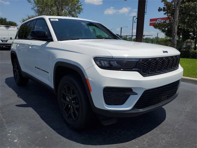 new 2024 Jeep Grand Cherokee car, priced at $38,900