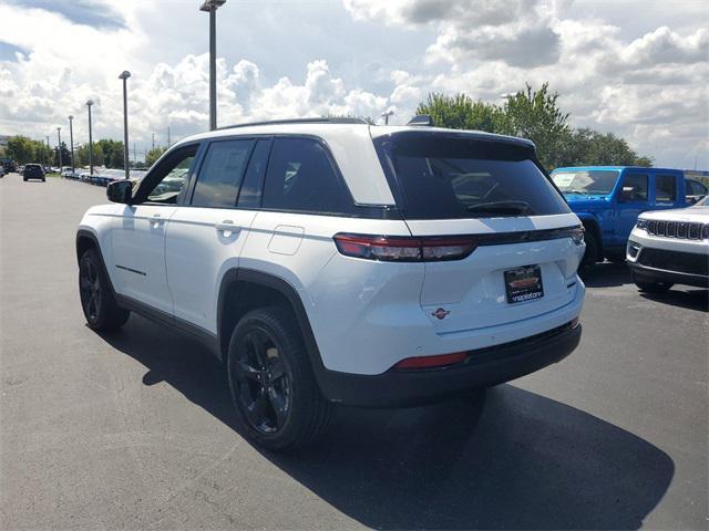 new 2024 Jeep Grand Cherokee car, priced at $38,900