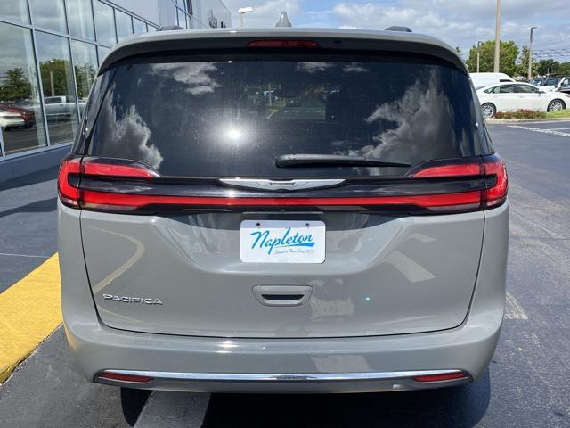 used 2022 Chrysler Pacifica car, priced at $21,183