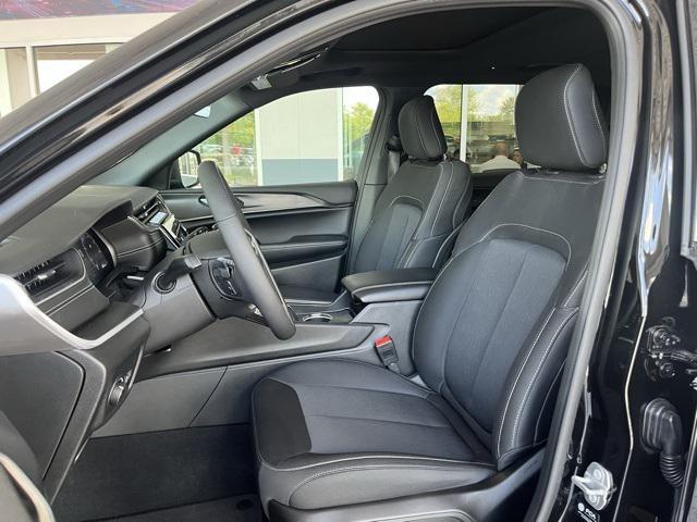 new 2025 Jeep Grand Cherokee L car, priced at $39,488