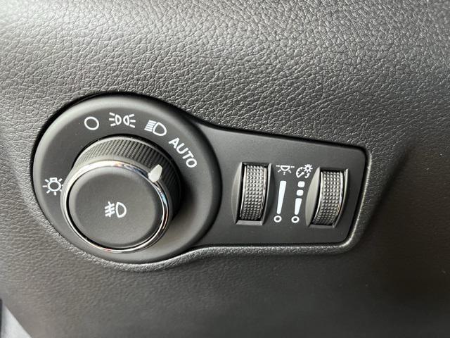 new 2026 Jeep Compass car, priced at $31,610