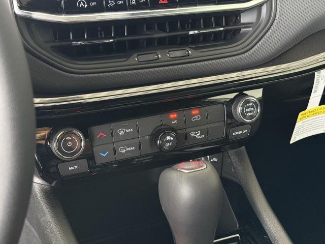 new 2026 Jeep Compass car, priced at $31,015