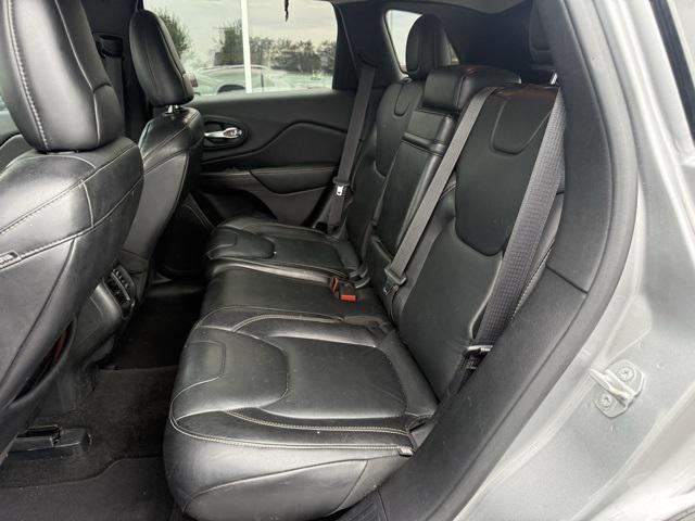 used 2015 Jeep Cherokee car, priced at $10,382