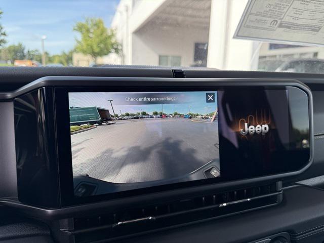 new 2025 Jeep Gladiator car, priced at $45,712