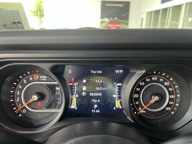 new 2025 Jeep Gladiator car, priced at $48,588