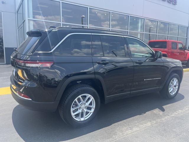 new 2025 Jeep Grand Cherokee car, priced at $38,822